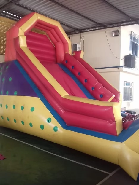 Imagem ilustrativa de Alugar tobogã inflável