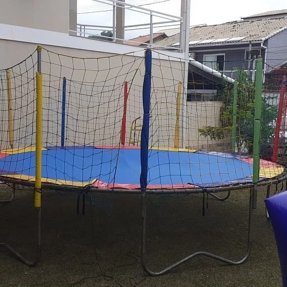 Cama elástica para alugar em Maricá