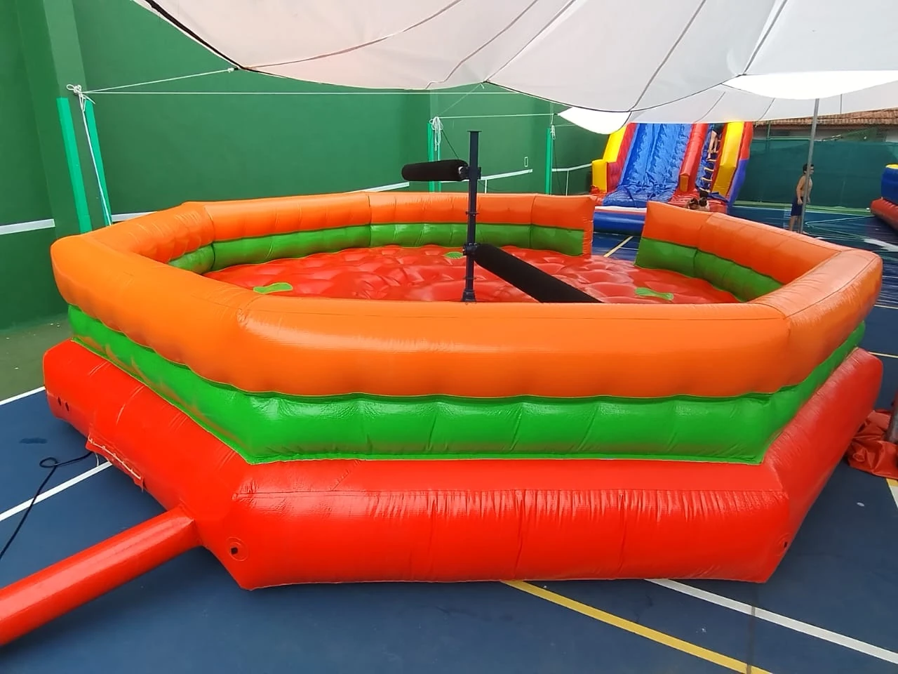 Giro radical inflável para aluguel