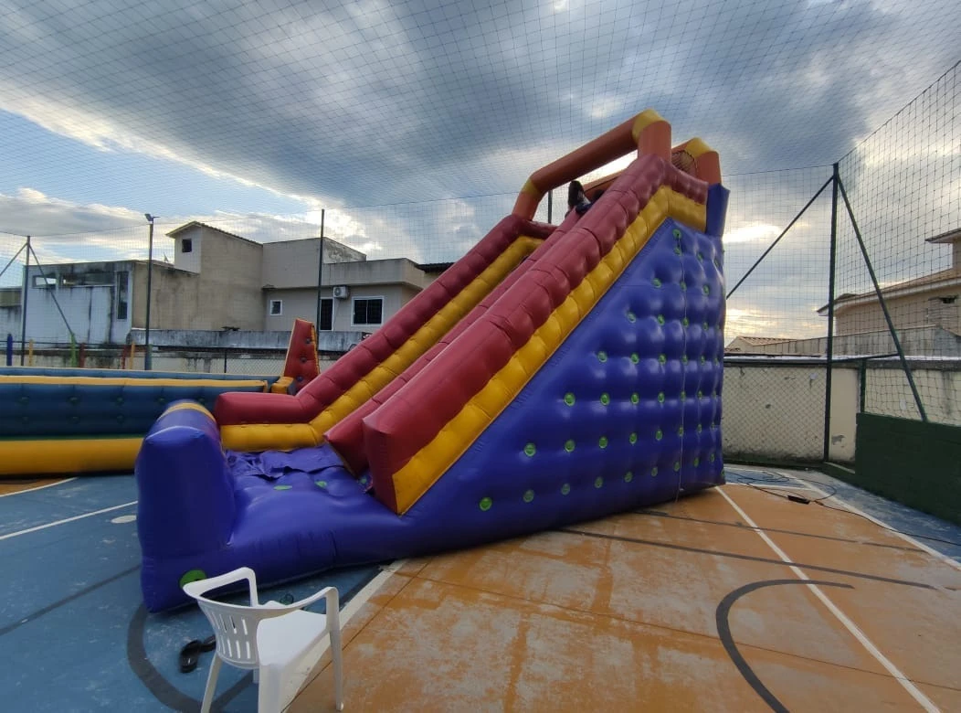 Locação de tobogã inflável