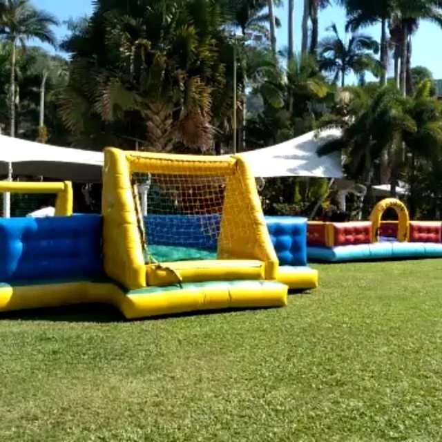 Piscina de futebol de sabão para aluguel