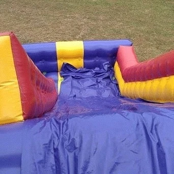 Toboágua para locação em eventos em Maricá