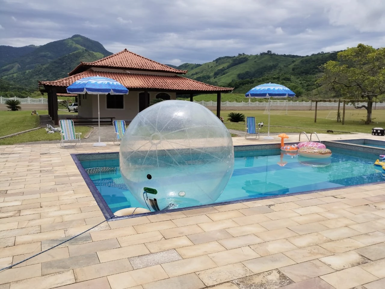 Water ball para locação em Maricá